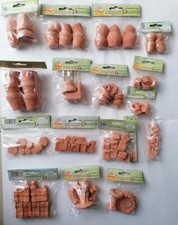 Miniature in terracotta Stamperia, vasi, fontane, mattoncini, panche, pozzo ecc