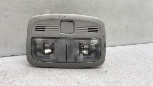 Luce cortesia suzuki swift - cortesia,