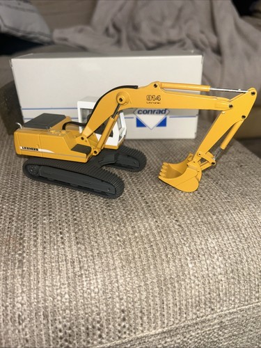 Liebherr 914 2838 - r, conrad