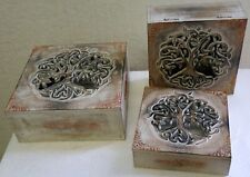 Portagioie o svuota tasche  in legno mdf traforata con inciso albero della vita