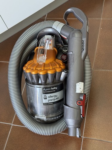 Dyson dc22 allergy - dyson, parquet