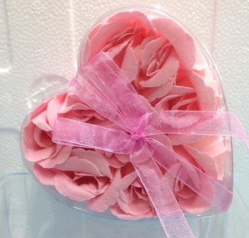 Boccioli rosa in - boccioli, di