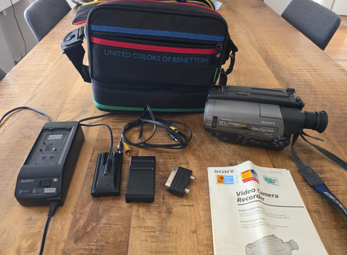 Sony handycam ccd - ccd-tr620e, pal