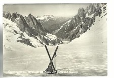 COURMAYEUR GHIACCIAIO DEL COLLE EL GIGANTE CON SCI E ZAINO AL CENTRO 