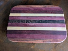 Tagliere artigianale in legno massello di acero,noce nero,cuore viola 15"X 10,5"