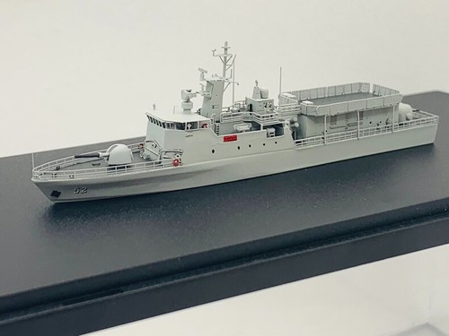 700 royal bahraini naval - royal,