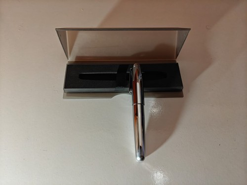 Penna stilografica italiana