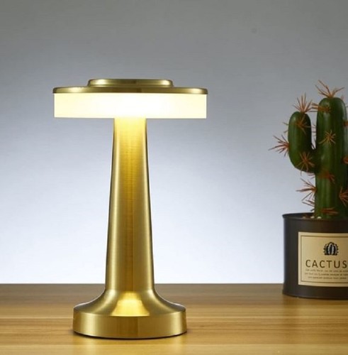 Lampada tavolo effetto oro - da,