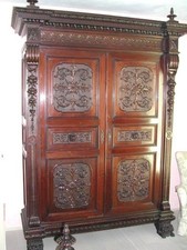 mobili antichi e antiquariato