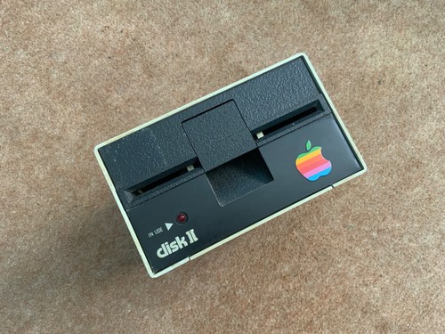 Apple floppy disk drive - ii,