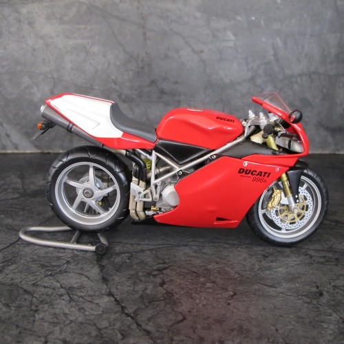 Minichamps ducati desmoquattro - minichamps,