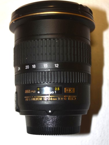 Nikon 24mm f - f/4, g