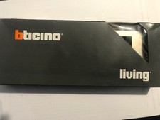 Placca  BTICINO LIVING 4716RS