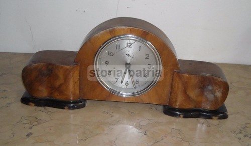 MODERNARIATO_DESIGN_OROLOGIO