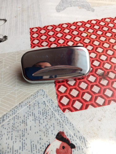 Maniglia cassetto porta ogetti - cassetto,
