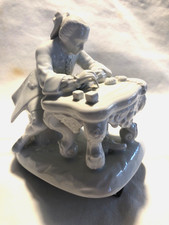 statuina di porcellana