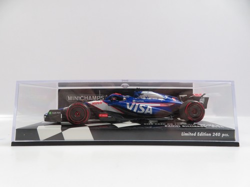 Minichamps 417240103 visa - 1:43,