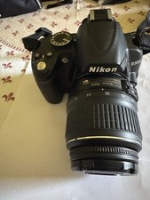 Nikon D3000 + 18-55mm