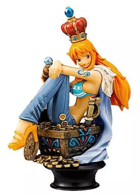 Trading figure nami base - figure,