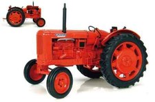 UNIVERSAL HOBBIES 1:16