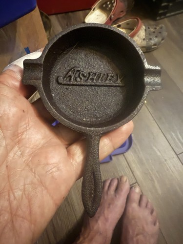 Posacenere vintage ghisa