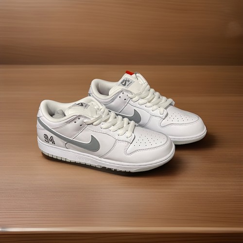 Supreme nike dunk low 94 - sb,
