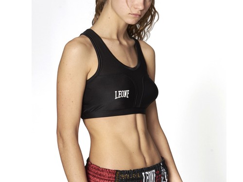 Leone protezione donna - donna,