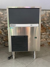 Ice maker Brema. Utilizzata per un breve periodo. Dimensioni: 500x592x690 mm. Pu