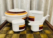 Set In porcellana vintage Anni