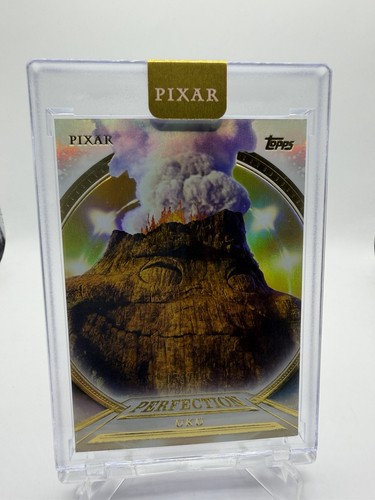 Topps pixar gold uku - gold, lava