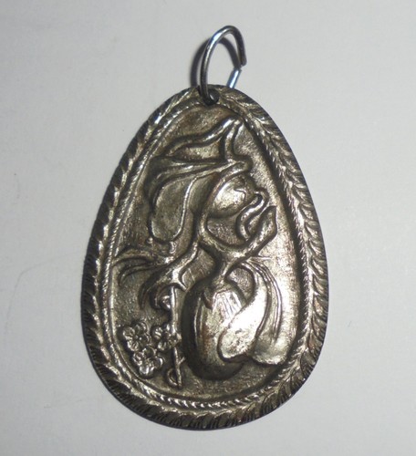 Rare figurine pendentif - figurine,