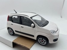 1:24 BURAGO Nuova Panda 2012