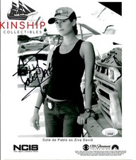 Foto promozionale firmata Cote