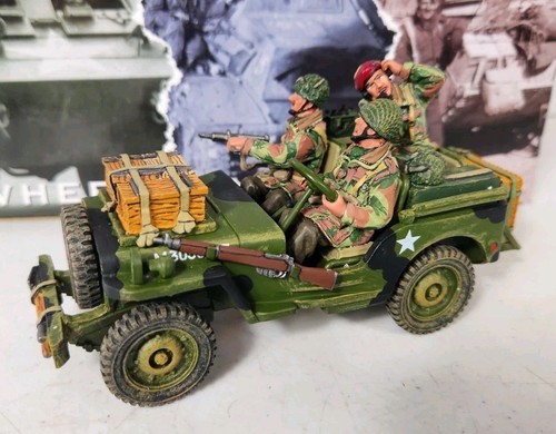 Figurina jeep radio - jeep,