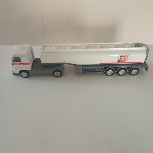 Golden wheel die cast - 1/50,