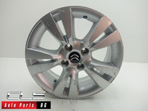 Pezzo cerchio lega - pezzo,