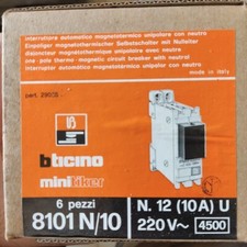 Interruttore automatico magnetotermico unipolare con neutro 10A Bticino 8101N/10