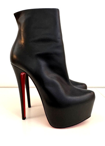 Christian louboutin daf - louboutin, booty