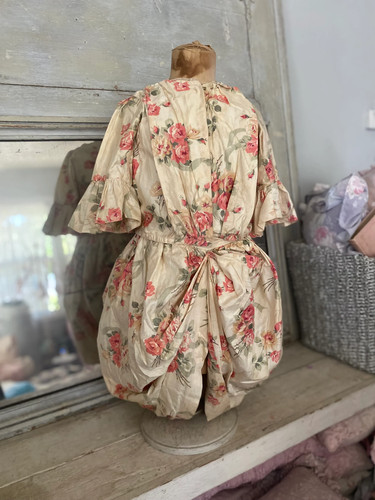 Antico vestito corpetto