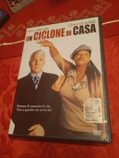 Un Ciclone In Casa DVD Logo