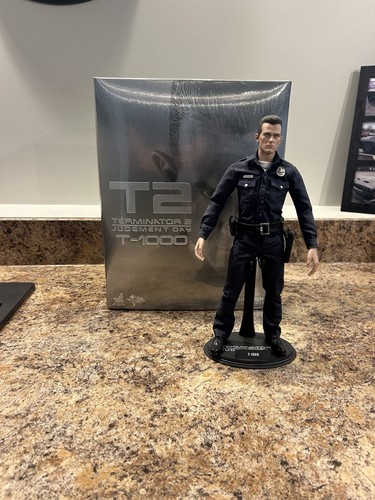 Terminator 1000 hot toys - terminator, 1/6