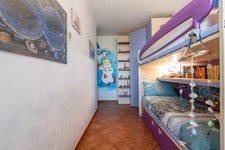 Cameretta Moretti Compact con letto a castello ,scrivania e armadio angolare