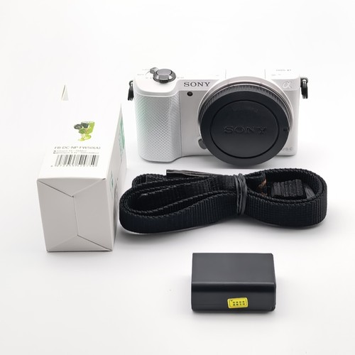 Sony alpha a5000 - sony,