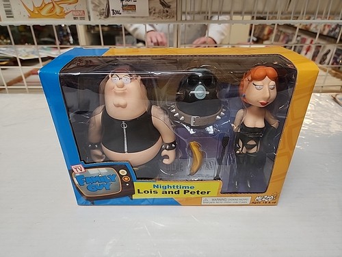 Mezco toys family - mezco,