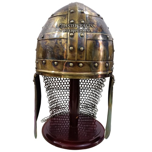 Elmetto antico cavaliere