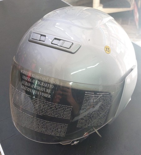 Casco esposizione con - casco,