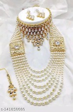 Sabyasachi bianco indiano