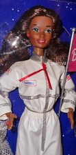Barbie Astronaut afroamericana