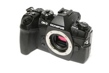 Olympus OM-D E-M1 Mark II cassa/body usato 1859 Ausl. EM1 II in confezione originale