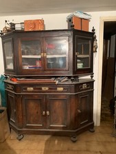 Credenza veneta scantonata con alzata primi '900